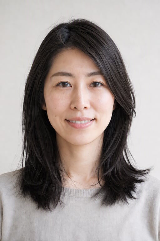 暗髪ブラウン: 黒染めほど重くない、就活にも使えるダークトーン