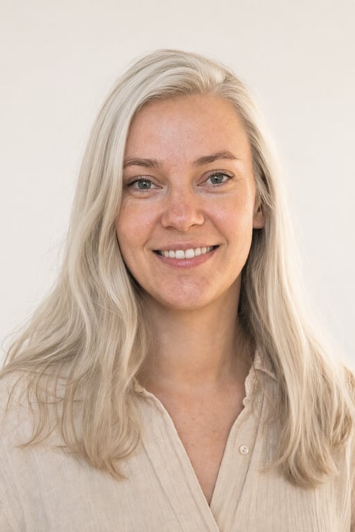 Platininis blondas: Ledinis ir vientisas, brangiausiai prižiūrimas blondas