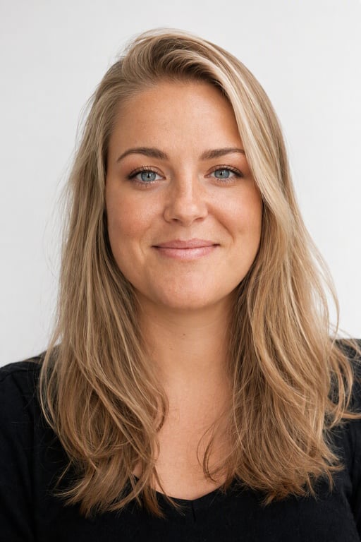 Hverdagslook: Jevnet hud, varmt nøytralt øye, nudefarget leppe