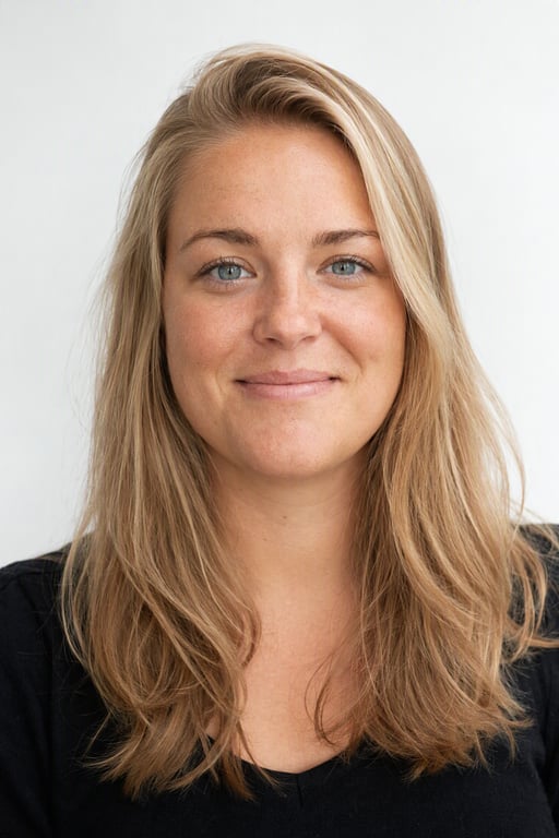 Kvinne med mellomlangt lyst hår, originalselfien