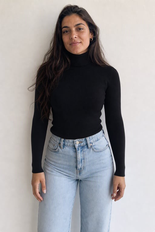 Camisola de gola alta preta