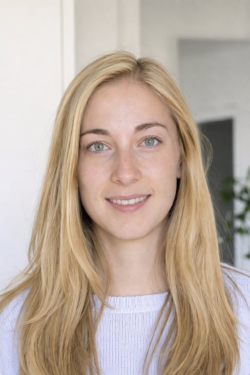 Medeno blond