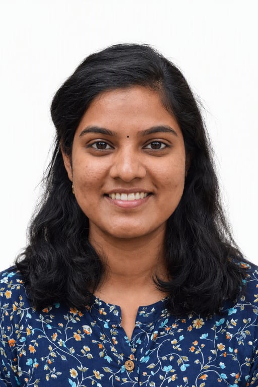 అదే మహిళ శుభ్రమైన తెల్ల బ్యాక్‌గ్రౌండ్‌పై, Visio AI అసలు బ్యాక్‌గ్రౌండ్‌ను తీసేసిన తర్వాత
