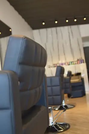 Join Our Beautiful, Vibrant Salon in Old Town Scottsdale – Chair Rentals Now Available!