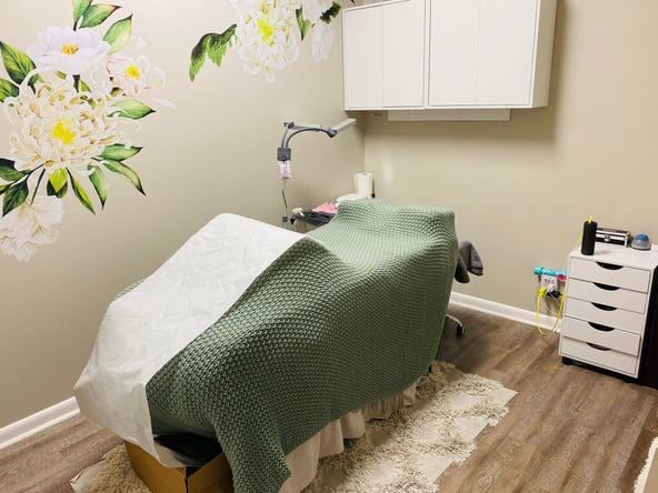 Premier Hair & Lashes Suite and Chair Rentals available