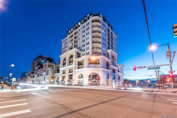 Large Spa Suite in Capital Hill with free garage parking-Share