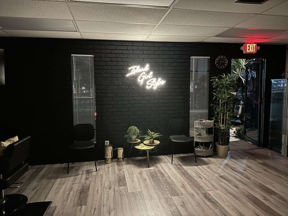 One stop is all you need! Salon booth and nail station