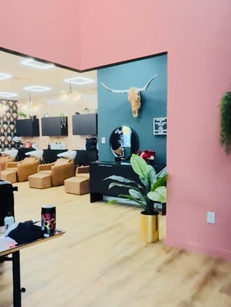 Prime Indie Boutique Salon Stations for Lease