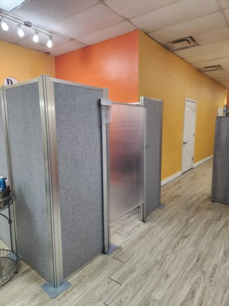 Room space available at SIZODAZ SALON