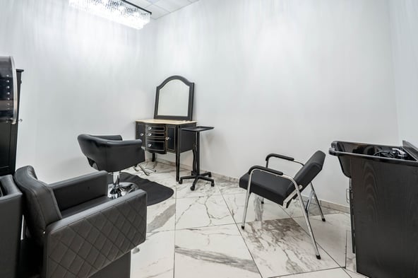 Luxury Salon Suites for Rent in Henderson