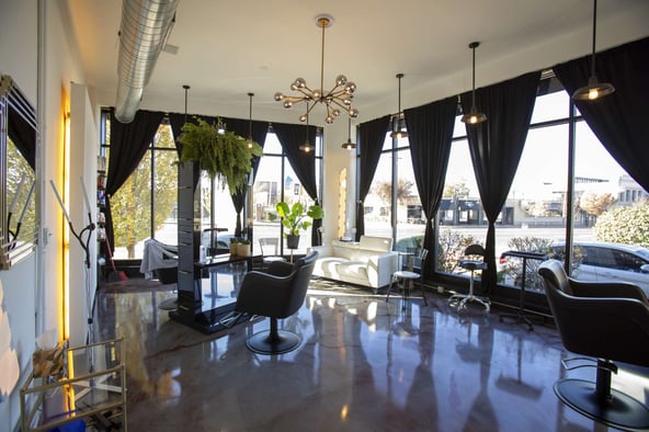 Station for rent @ Nicholas James & co in Midtown stl