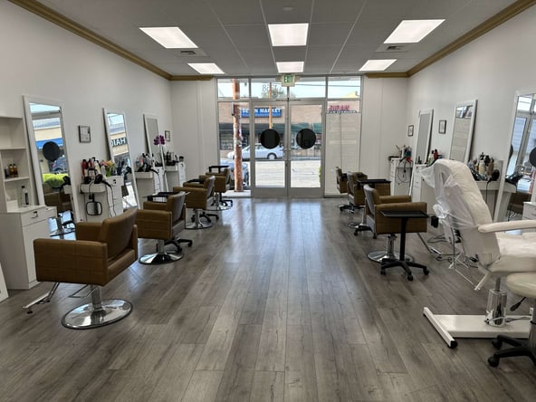 Styling station available for rent