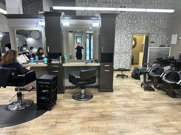 Stations and Room for rent with Competitive Price