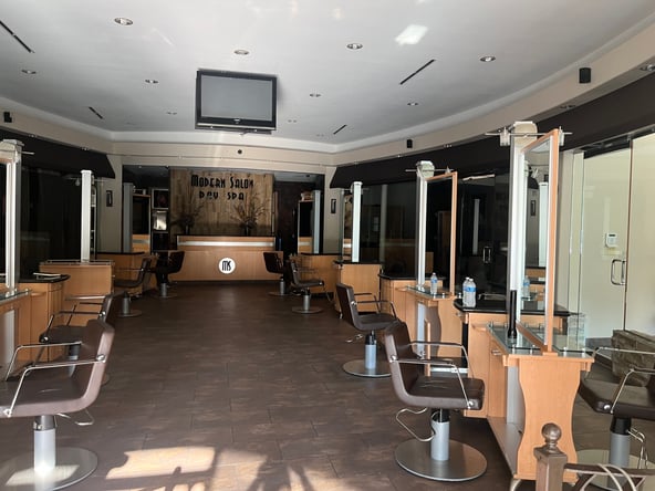 Turnkey Salon Space for Lease – Fully Built-Out with Stations and Mirrors