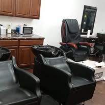 Glitz Beauty Salon | Luxury Beauty Suites & Booth Rentals