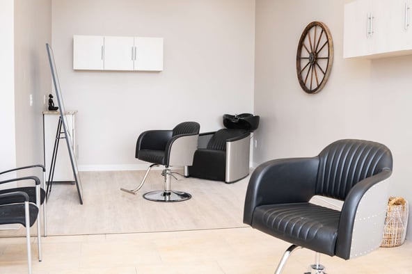 Luxury Salon Suites for RENT!