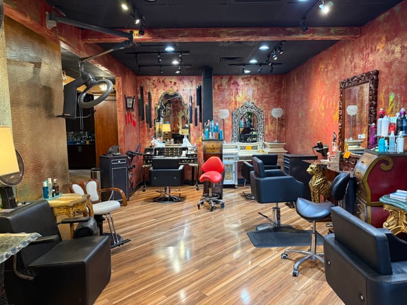 Luxury Booth Rental in Lady Lake: Grow Your Clientele at The Velvet Collective