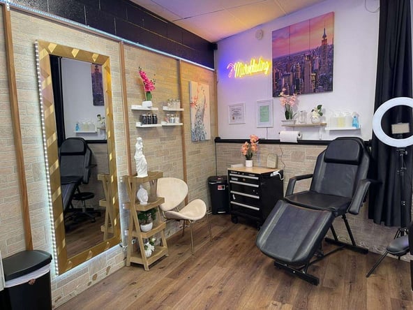 Microblading, Tattoo and Piercings weekly booth rental on Midway Dr. San Diego