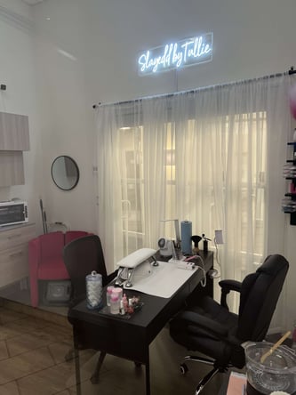 Salon Suite Rentals Available in Santa Rosa