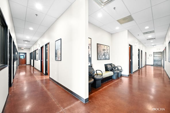 Private Salon Suite Available in Bustling North Aurora!
