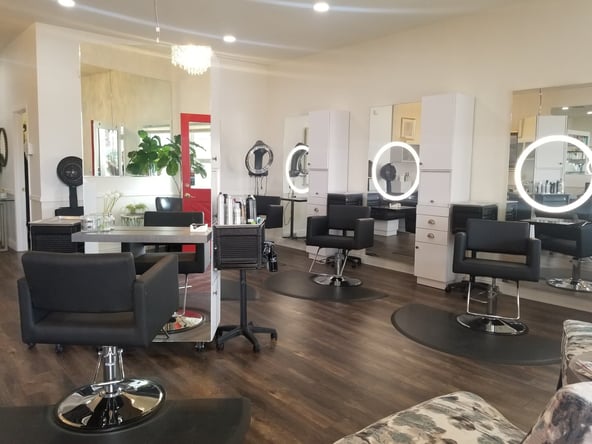 Two Stations Available for Rent in Auburn