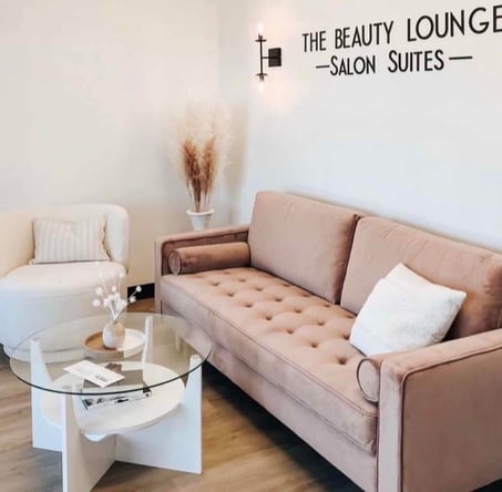 Salon Suite for rent ( thousand oaks )