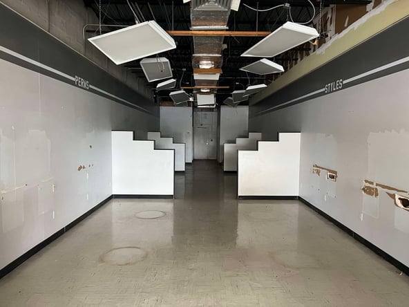 Awesome Former Salon Space Available in Seminole Publix Center