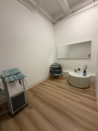 Bright, Cozy Treatment Room in Chelsea NYC — 2-3 Days/Week