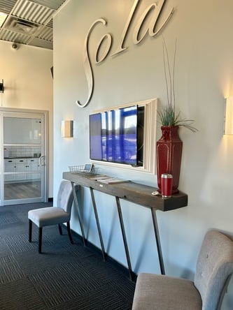 Sola Salon Studios in Orland Park, IL – Salon Suite for Rent