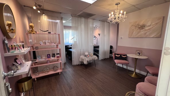 A booth for Lash, Brow, Makeup, Facials in Boutique Salon – Bay Park, San Diego