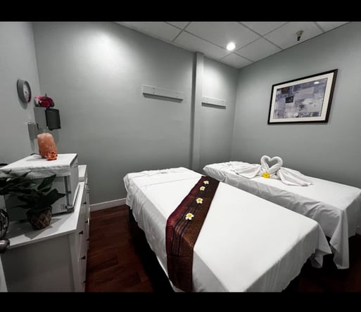 Salon studio for rent