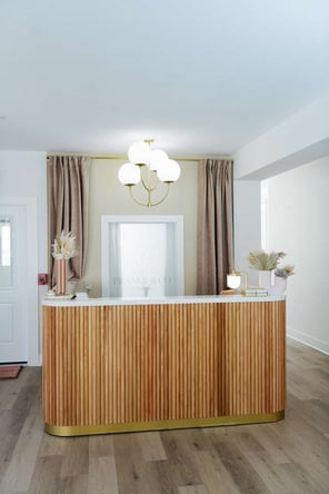 Modern salon chair rental in WI