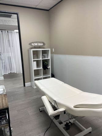 Simple Chic Room