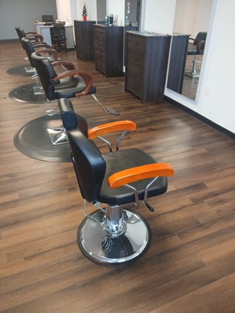 Stylist, Barber & Nail Tech Stations for Rent – Casual Beauty Salon Lakewood Wa.