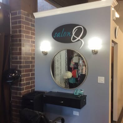 Salon chair for rent