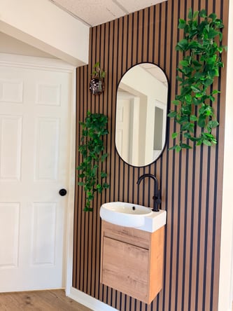 Beauty room for rent