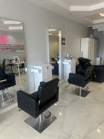 Salon chair rental