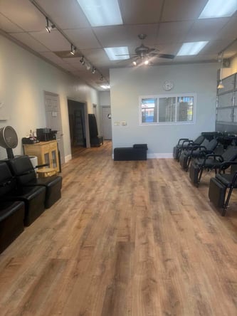 ✨ Now Leasing Salon Spaces in Sacramento to Nail Techs, Stylists, and Barbers✨