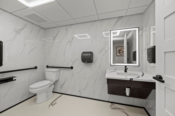 NEW LUXURY SALON SUITES & AFFORDABLE