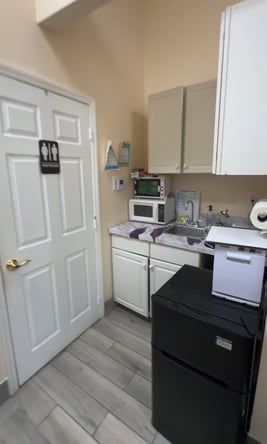 Established Boca Raton Salon: Private Beauty Room for Estheticians, PMU & Waxing Pros