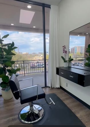 Vu Cheveux Studio | Luxury Chair Rentals | Preston Hollow