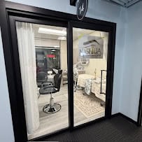 Private Salon Suites for Rent – Sola Salon Studios Nashua