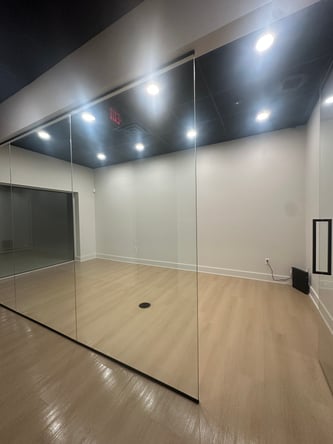 Luxury suites for rent/ Co working space