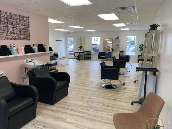 Salon suite feel, without all the hassle!