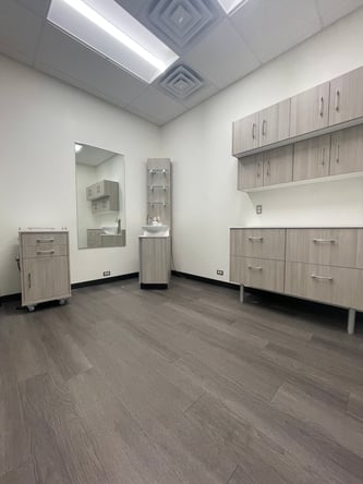 Private Salon Suite with Water In-Suite at Sola Salons Highland Park