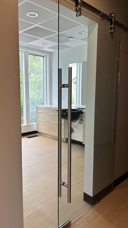 Stunning salon booth for rent!