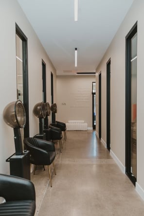 Daze Salon Suites (Private suites)