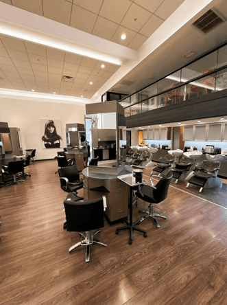 Upscale Scottsdale Salon | 3 Chair Rental | 2 Weeks Free | Prime Location