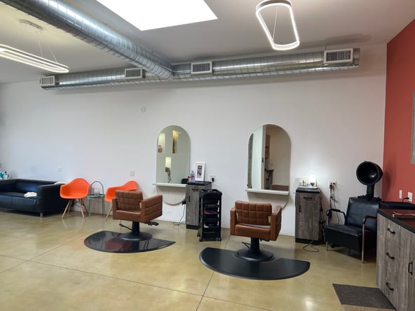 Chair/space for rent in spacious Pasadena salon!!
