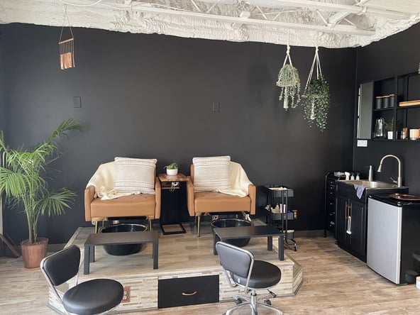 Nail Booth Rental in Old Town Scottsdale